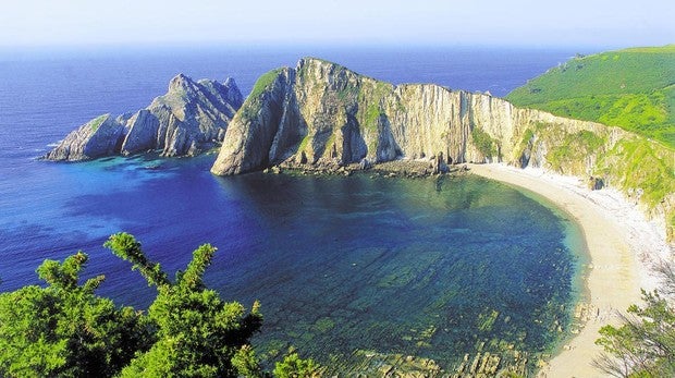 Una de las playas que aparece en el top de playas del Cantábrico, Playa del silencio (Asturias)